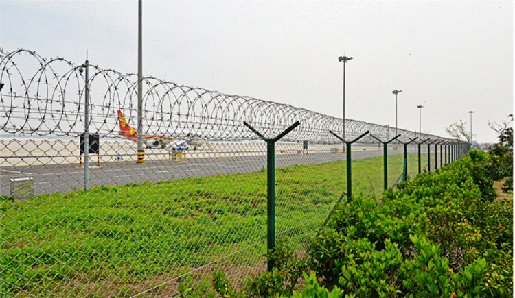 安徽机场钢筋网围界图片2