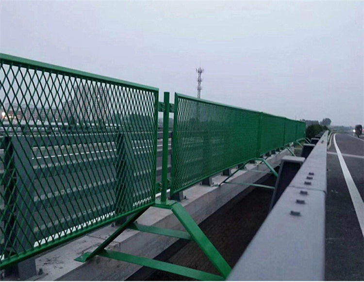 公路护栏网图片4