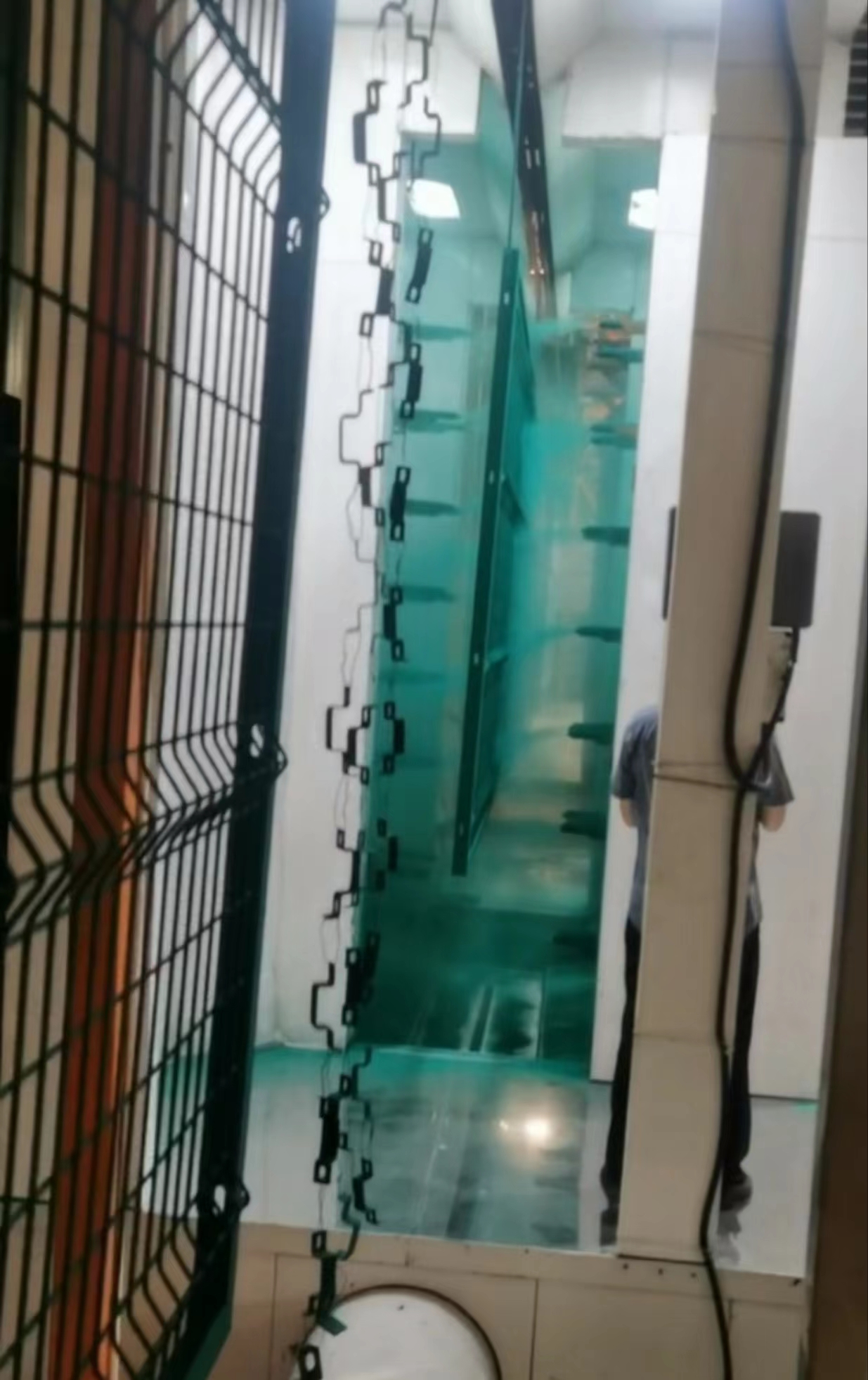 机场隔离铁丝网围界工程图片1