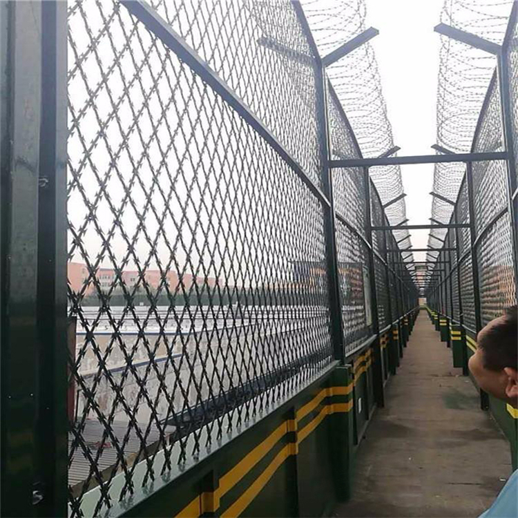 监狱焊接刀片隔离网不锈钢刀刺图片2