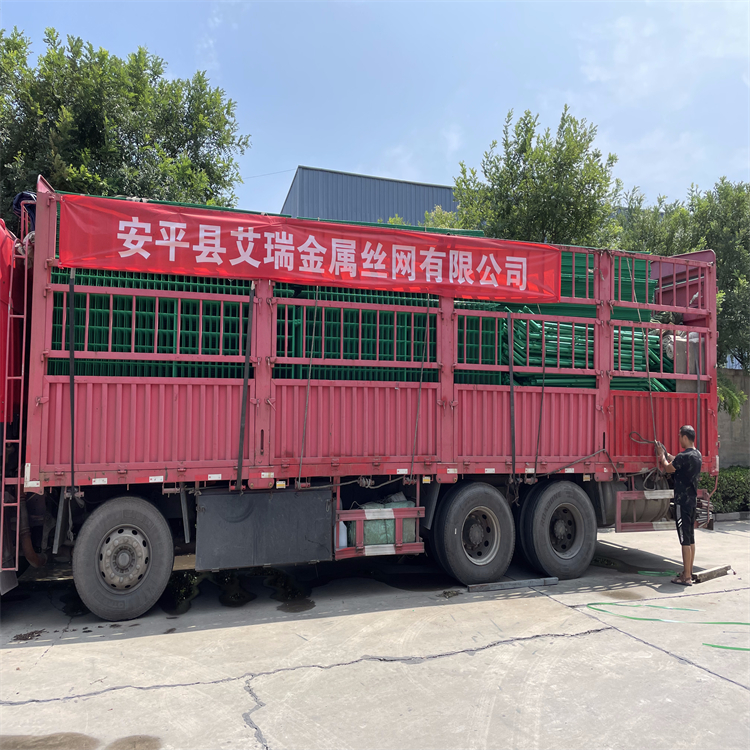 河道水源地金属隔离网图片5